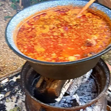 Apartmanhaz-paerlan דירה *