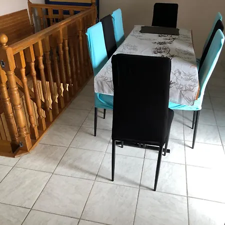 Апартаменты Apartmanhaz-paerlan *