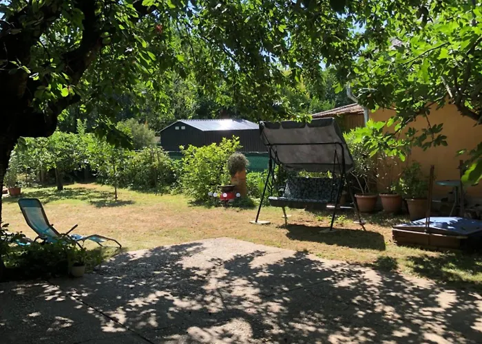 Apartmanház-pärlan
